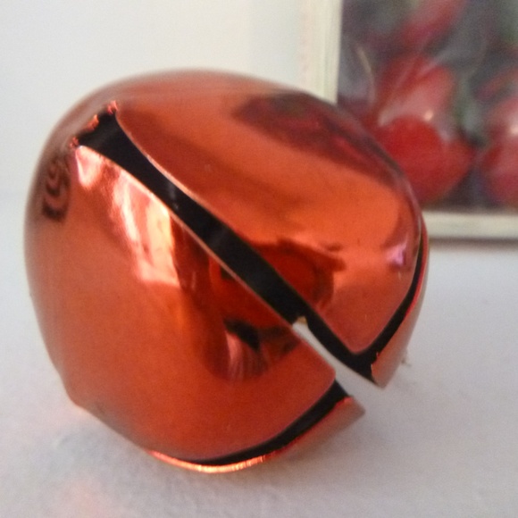 2 BOXES CRATE O' APPLES - GLOSSY RED APPLE ORNAMENTS BRADFORD FARMSw/BONUS BELL - Picture 13 of 13